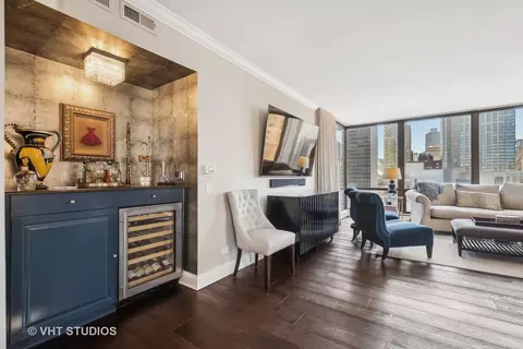 Living - 100 E Bellevue Pl #19D, Chicago, IL 60611 photo 4 of 5