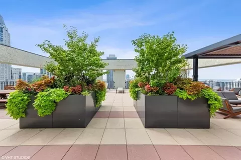 Exterior - 100 E Bellevue Pl #19D, Chicago, IL 60611 photo 5 of 5