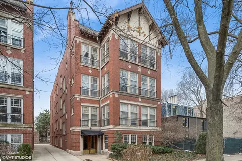 5816 S Blackstone Ave #2, Chicago, IL 60637