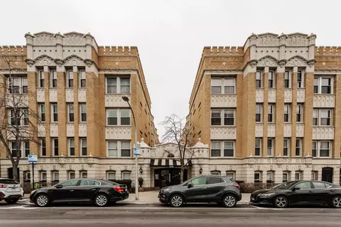 4240 N Clarendon Ave #315N, Chicago, IL 60613