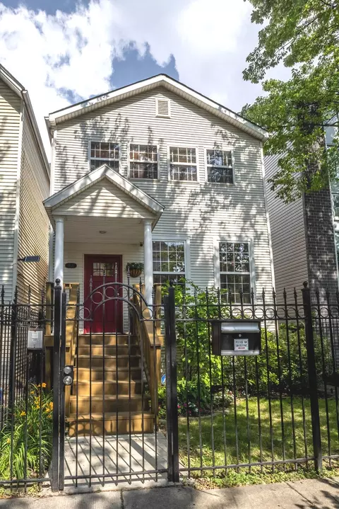 1625 N Rockwell St, Chicago, IL 60647