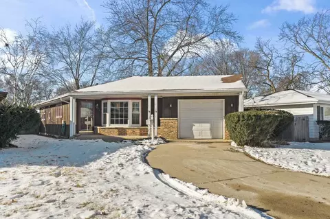 2206 Joanna Ave, Zion, IL 60099