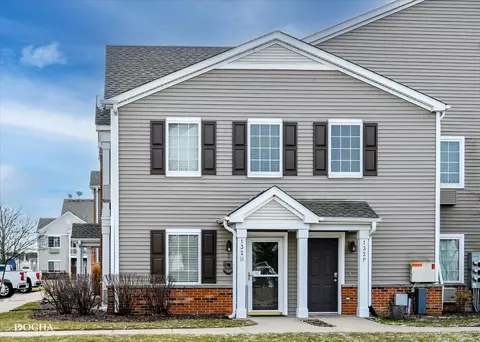 132 Bertram Dr #H, Yorkville, IL 60560