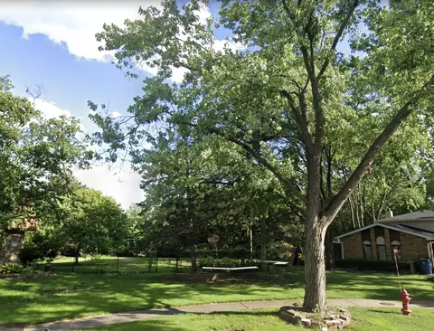 914 Brentwood Dr, Bensenville, IL 60106
