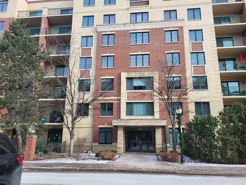 11 S Wille St #409, Mount Prospect, IL 60056