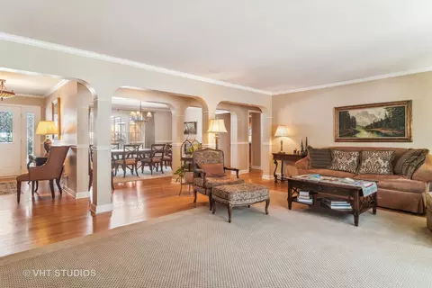 245 Cold Spring Rd, Barrington, IL 60010 photo 4