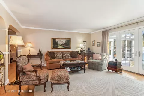 245 Cold Spring Rd, Barrington, IL 60010 photo 3