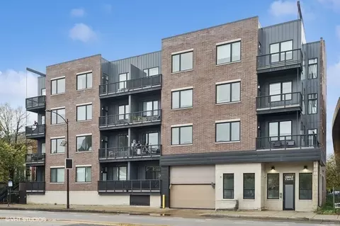 1802 S State St #303, Chicago, IL 60616