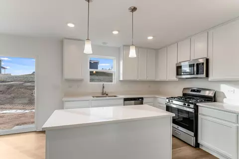 Kitchen - 625 Cloverleaf Dr, Marengo, IL 60152 photo 3 of 4