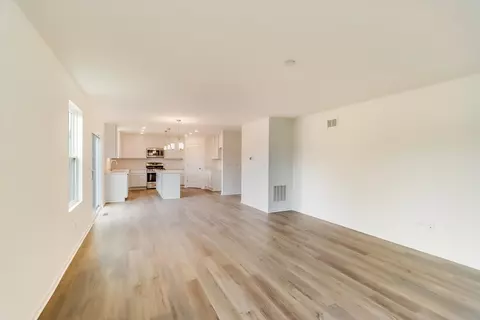 1120 Stonegate Dr, Marengo, IL 60152 photo 8
