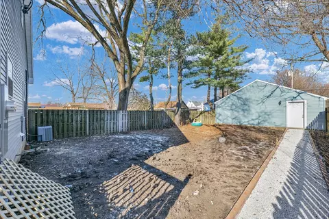 237 E Franklin St, Paxton, IL 60957 photo 33