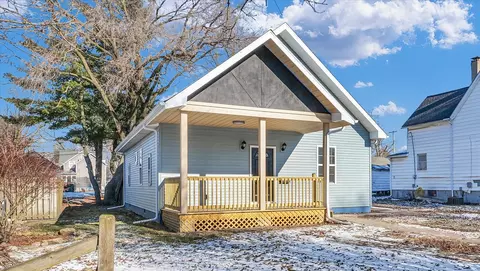 237 E Franklin St, Paxton, IL 60957 photo 4