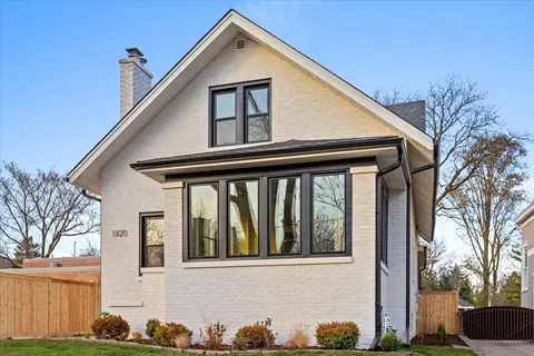 1820 Wilmette Ave, Wilmette, IL 60091