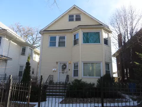 7749 S Green St, Chicago, IL 60620