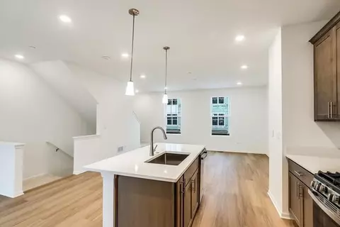 Other - 1121 Dock St, Des Plaines, IL 60018 photo 4 of 7