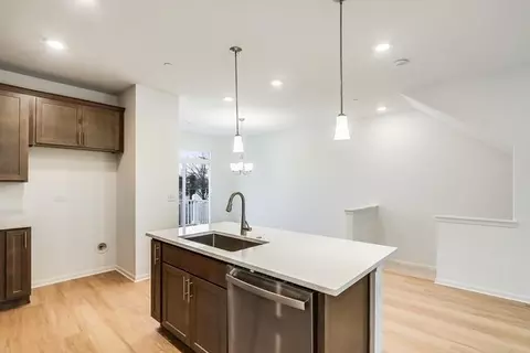 Kitchen - 1121 Dock St, Des Plaines, IL 60018 photo 8 of 8