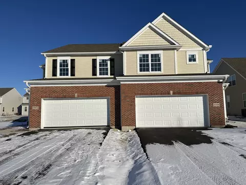 1084 Freedom Rd, Elburn, IL 60119