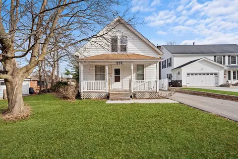 231 Glen Ave, Crystal Lake, IL 60014