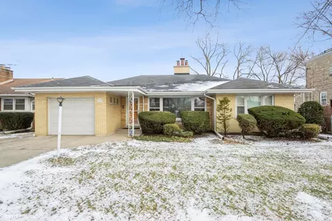 7127 N Keystone Ave, Lincolnwood, IL 60712