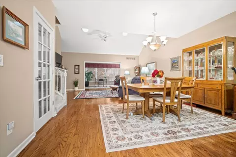 405 Spring Ridge Rd, Bloomington, IL 61704 photo 5