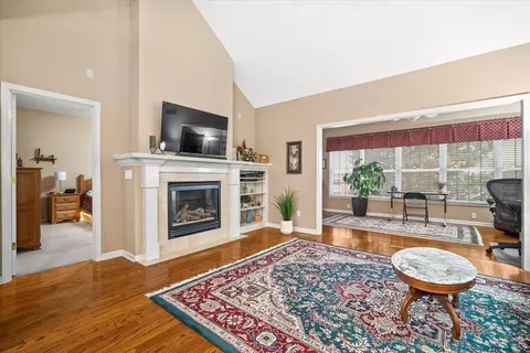 405 Spring Ridge Rd, Bloomington, IL 61704 photo 3