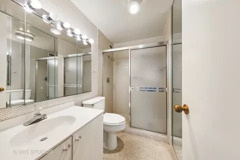 360 E Randolph St #2207, Chicago, IL 60601 photo 18