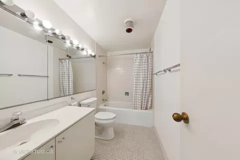 360 E Randolph St #2207, Chicago, IL 60601 photo 14