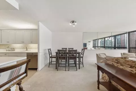 360 E Randolph St #2207, Chicago, IL 60601 photo 8