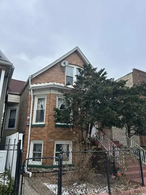 Undisclosed, Chicago, IL 60618