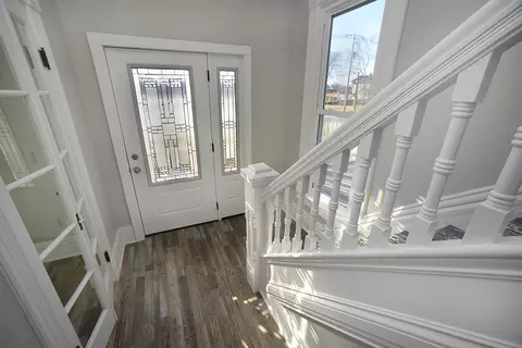 420 E Main St, Ottawa, IL 61350 photo 3