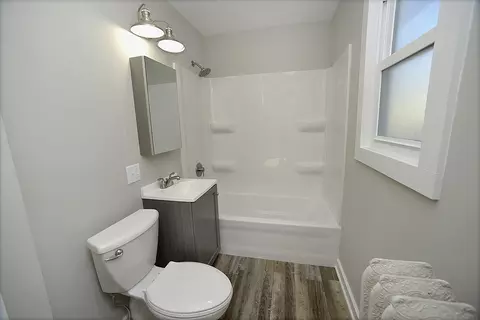 420 E Main St, Ottawa, IL 61350 photo 9