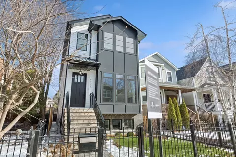 4117 N Oakley Ave, Chicago, IL 60618