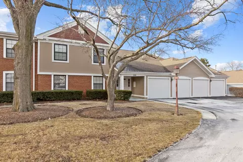 298 Maplewood Ct #C2, Schaumburg, IL 60193