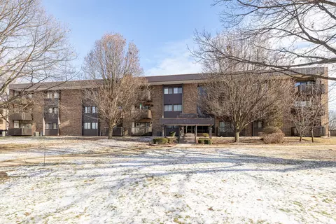 1501 Woodbridge Rd #1B, Joliet, IL 60436