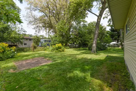 Exterior - 16218 Saint Louis Ave, Markham, IL 60428 photo 6 of 7