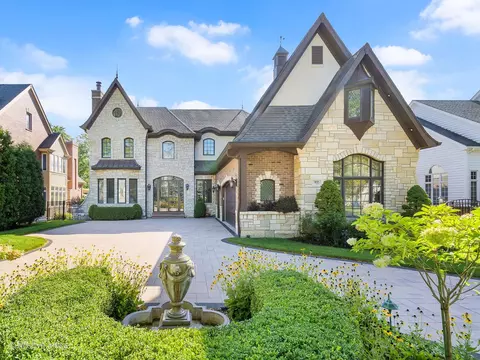 5835 S Grant St, Hinsdale, IL 60521