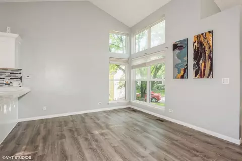 1681 Penny Ln, Bartlett, IL 60103 photo 3
