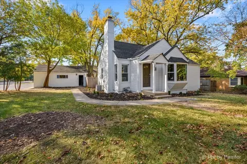 3858 Fairview Ave, Downers Grove, IL 60515