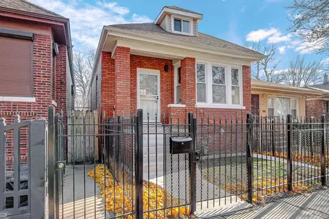 7921 S East End Ave, Chicago, IL 60617