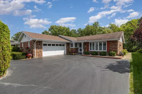 17333 Kimbark Ave, South Holland, IL 60473