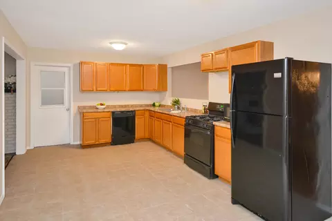 Kitchen - 1114 W College Ave, Normal, IL 61761 photo 2 of 4