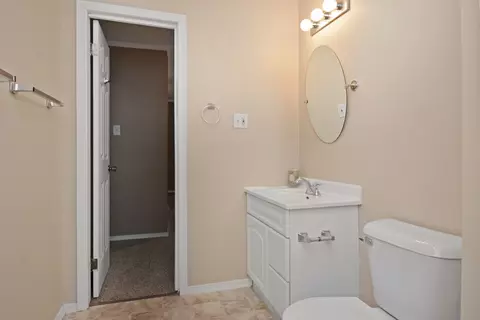 Bath - 1114 W College Ave, Normal, IL 61761 photo 10 of 10
