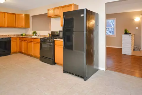 Kitchen - 1114 W College Ave, Normal, IL 61761 photo 3 of 4