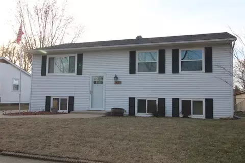 3427 Jamestown Dr, Rockford, IL 61109