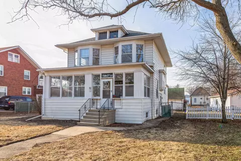 710 N 7th St, Rochelle, IL 61068