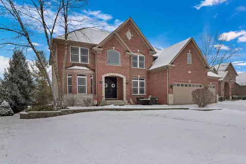 629 Papermill Hill Dr, Batavia, IL 60510