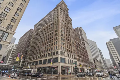 6 N Michigan Ave #809, Chicago, IL 60602