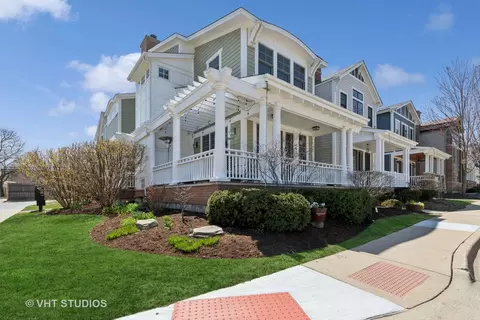 163 School St, Libertyville, IL 60048