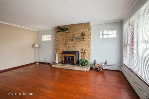 Living - 5835 Burr Oak Ave, Berkeley, IL 60163 photo 1 of 4