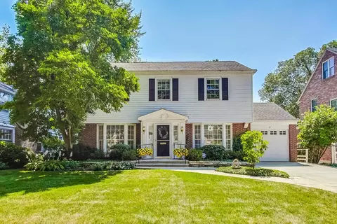 1166 Cherry St, Winnetka, IL 60093